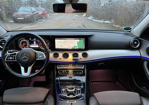 Mercedes-Benz Klasa E cena 99900 przebieg: 164000, rok produkcji 2018 z Gostynin małe 121